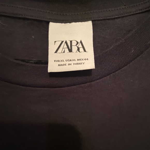 Zara T-Shirt - Picture 2 of 2